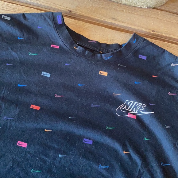 Nike - Picture 5 of 6